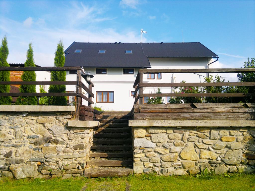 Svihak Lazensky Hotel Velké Losiny Exterior photo